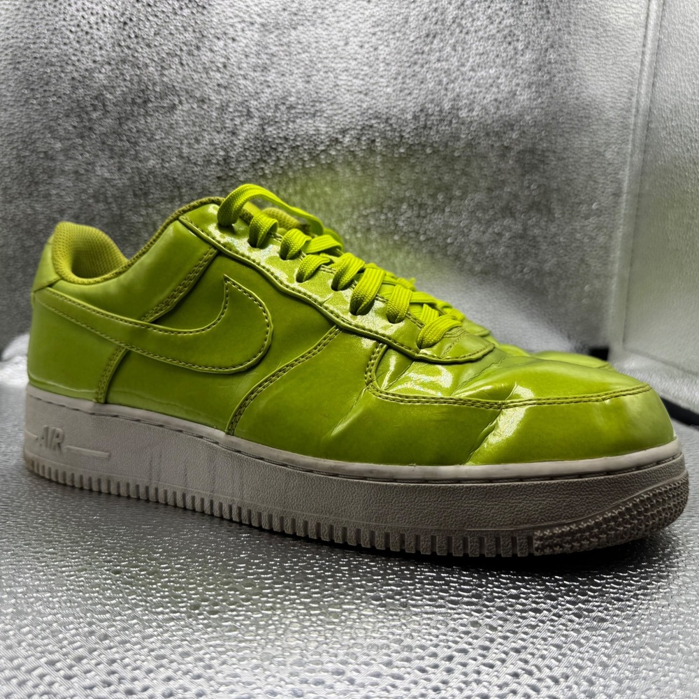 Size 10.5 Nike Air Force 1 Low Mens Cyber Green Good Patent Leather Sneakers